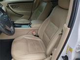 Thumbnail of 2019 WHITE PLATINUM MET TRI-COAT Ford Taurus