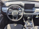 Thumbnail of 2025 Diamond Black Crystal Pearl-Coat Exterior Paint Jeep Compass
