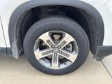 Thumbnail of 2023 Platinum White Pearl Honda Pilot
