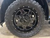 Thumbnail of 2018 Brilliant Black Crystal Pearlcoat RAM 1500