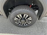 Thumbnail of 2025 Onyx Black GMC Sierra 2500