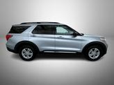 Thumbnail of 2022 Iconic Silver Metallic Ford Explorer