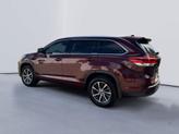 Thumbnail of 2018 Ooh La La Rouge Mica Toyota Highlander
