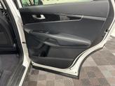 Thumbnail of 2016 Snow White Pearl Kia Sorento