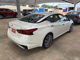 Thumbnail of 2025 Pearl White Tricoat Nissan Altima