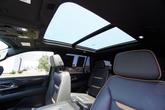 Thumbnail of 2024 Onyx Black GMC Yukon