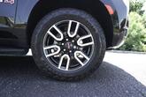 Thumbnail of 2024 Onyx Black GMC Yukon