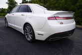 Thumbnail of 2018 WHITE PLATINUM MET TRI-COAT Lincoln MKZ