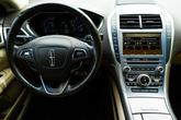 Thumbnail of 2018 WHITE PLATINUM MET TRI-COAT Lincoln MKZ