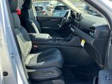 Thumbnail of 2025 Platinum White Pearl Honda Pilot