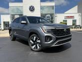 Photo of 2025 Silver Mist Metallic Volkswagen Atlas Cross Sport