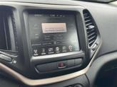 Thumbnail of 2014 Bright White Clearcoat Jeep Cherokee