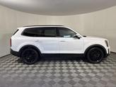 Thumbnail of 2022 Glacial White Pearl Kia Telluride