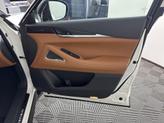 Thumbnail of 2025 Mjst Whte INFINITI QX60