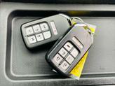 Thumbnail of 2018 Crystal Black Pearl Honda Odyssey