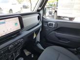 Thumbnail of 2025 Bright White Clearcoat Jeep Gladiator