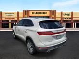 Thumbnail of 2017 White Platinum Lincoln MKC
