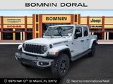 Photo of 2025 Bright White Clearcoat Jeep Gladiator