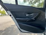 Thumbnail of 2016 Glacier Silver Metallic BMW 320