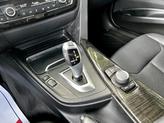Thumbnail of 2016 Glacier Silver Metallic BMW 320