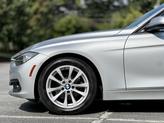 Thumbnail of 2016 Glacier Silver Metallic BMW 320