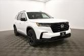 Thumbnail of 2025 Platinum White Pearl Honda Pilot