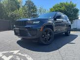 Photo of 2023 Diamond Black Crystal Pearlcoat Jeep Grand Cherokee