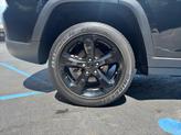 Thumbnail of 2023 Diamond Black Crystal Pearlcoat Jeep Grand Cherokee