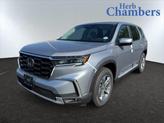 Thumbnail of 2025 Lunar Silver Metallic Honda Pilot