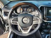 Thumbnail of 2017 Bright White Clearcoat Jeep Cherokee