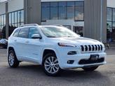 Thumbnail of 2017 Bright White Clearcoat Jeep Cherokee