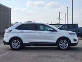 Thumbnail of 2018 White Ford Edge