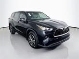 Thumbnail of 2020 Midnight Black Metallic Toyota Highlander