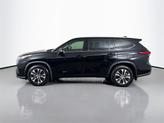 Thumbnail of 2020 Midnight Black Metallic Toyota Highlander
