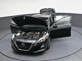 Thumbnail of 2022 Super Black Clearcoat Nissan Altima