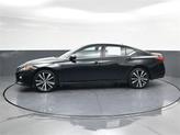 Thumbnail of 2022 Super Black Clearcoat Nissan Altima