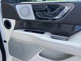 Thumbnail of 2022 White Metallic Lincoln Navigator
