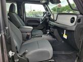 Thumbnail of 2025 Granite Crystal Metallic Clearcoat Jeep Wrangler
