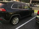 Thumbnail of 2017 Diamond Black Crystal Pearlcoat Jeep Cherokee