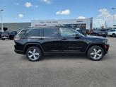 Thumbnail of 2021 Diamond Black Jeep Grand Cherokee L