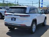 Thumbnail of 2025 Bright White Clearcoat Jeep Grand Cherokee