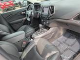 Thumbnail of 2021 Bright White Clearcoat Jeep Cherokee