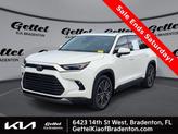 Photo of 2024 Coastal Cream Toyota Grand Highlander