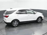 Thumbnail of 2022 Summit White Chevrolet Equinox