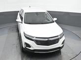 Thumbnail of 2022 Summit White Chevrolet Equinox