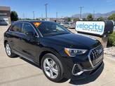Photo of 2020 Black Metallic Audi Q3