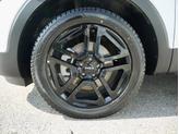 Thumbnail of 2024 Glacial White Pearl Kia Telluride