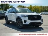 Photo of 2025 Star White Ford Explorer