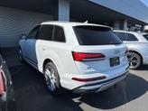 Thumbnail of 2025 Glacier White Metallic Audi Q7