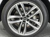 Thumbnail of 2018 Florett Silver Metallic Audi Q7